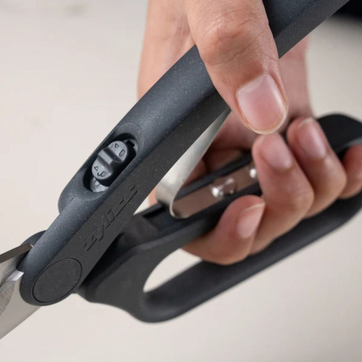 CHEF SUPPLY CO Zyliss All Purpose Kitchen Shears – Stainless Steel