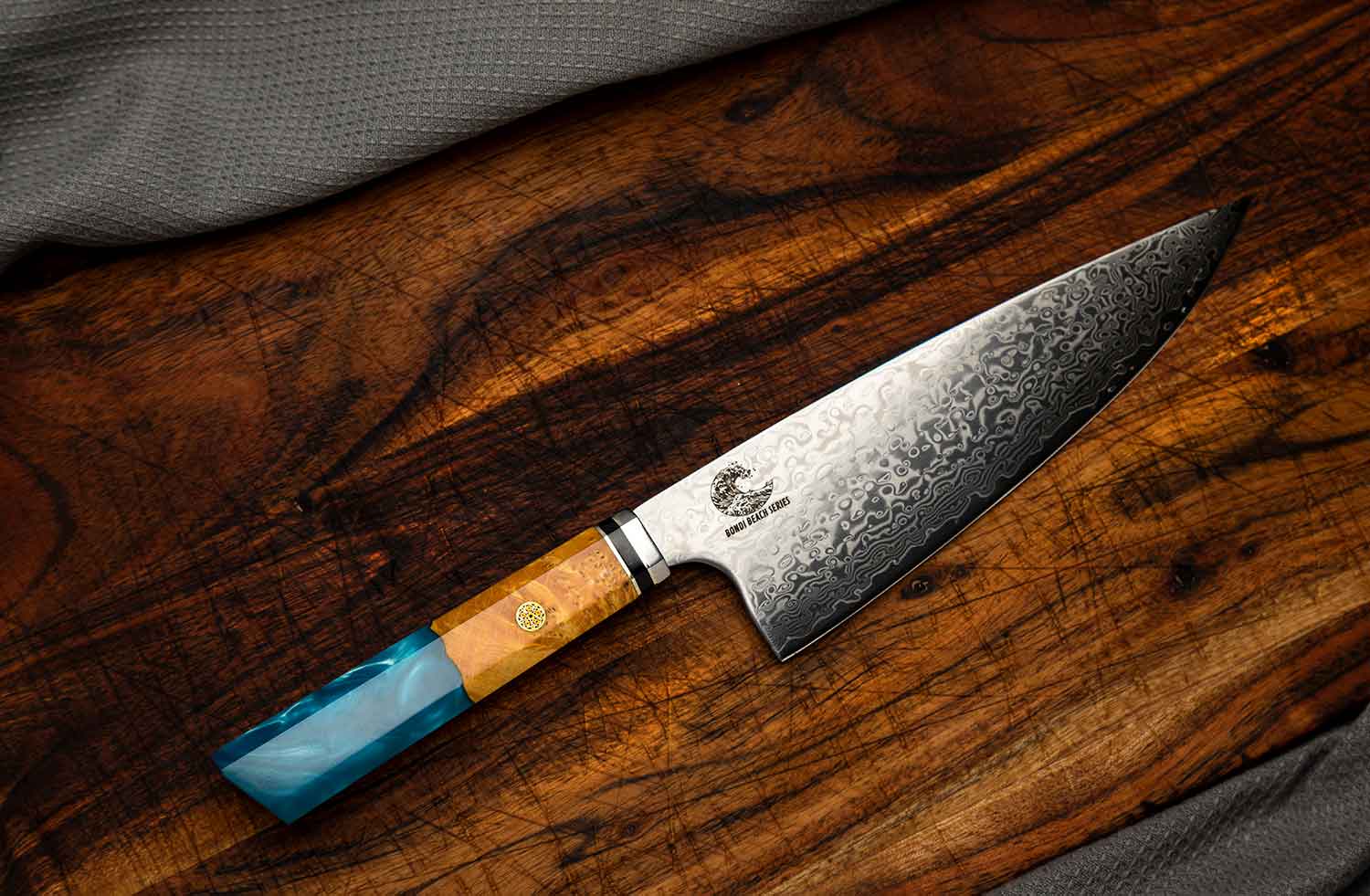 CHEF SUPPLY CO Bondi Beach Series 20cm - 8 inch Damascus Chef Knife with Resin and Would Burl Handle